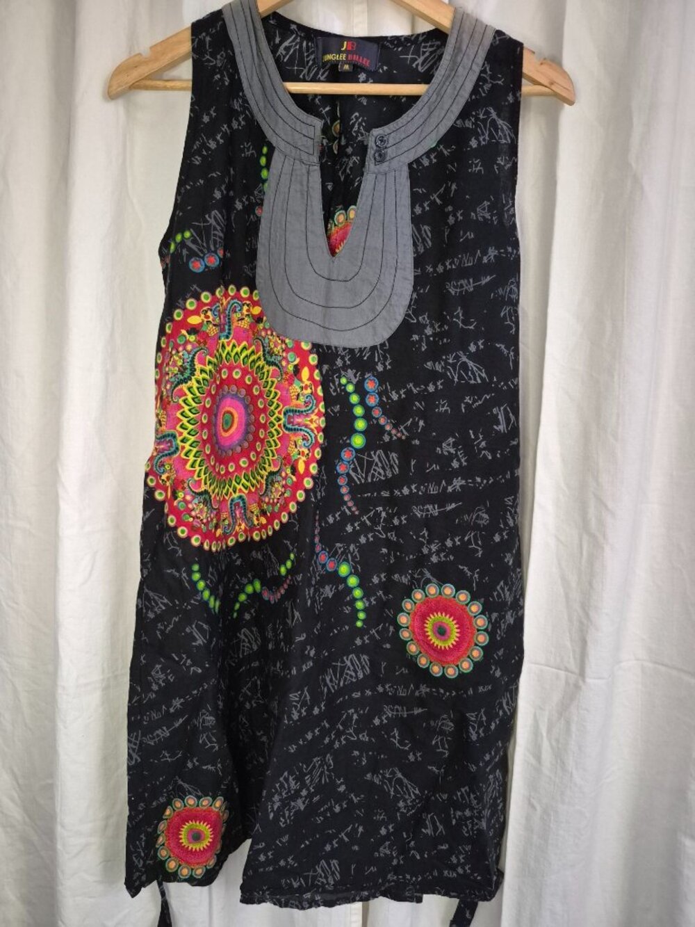 Junglee Billee Medium Black Boho Lightweight Mini Tie Back Colorful Dress